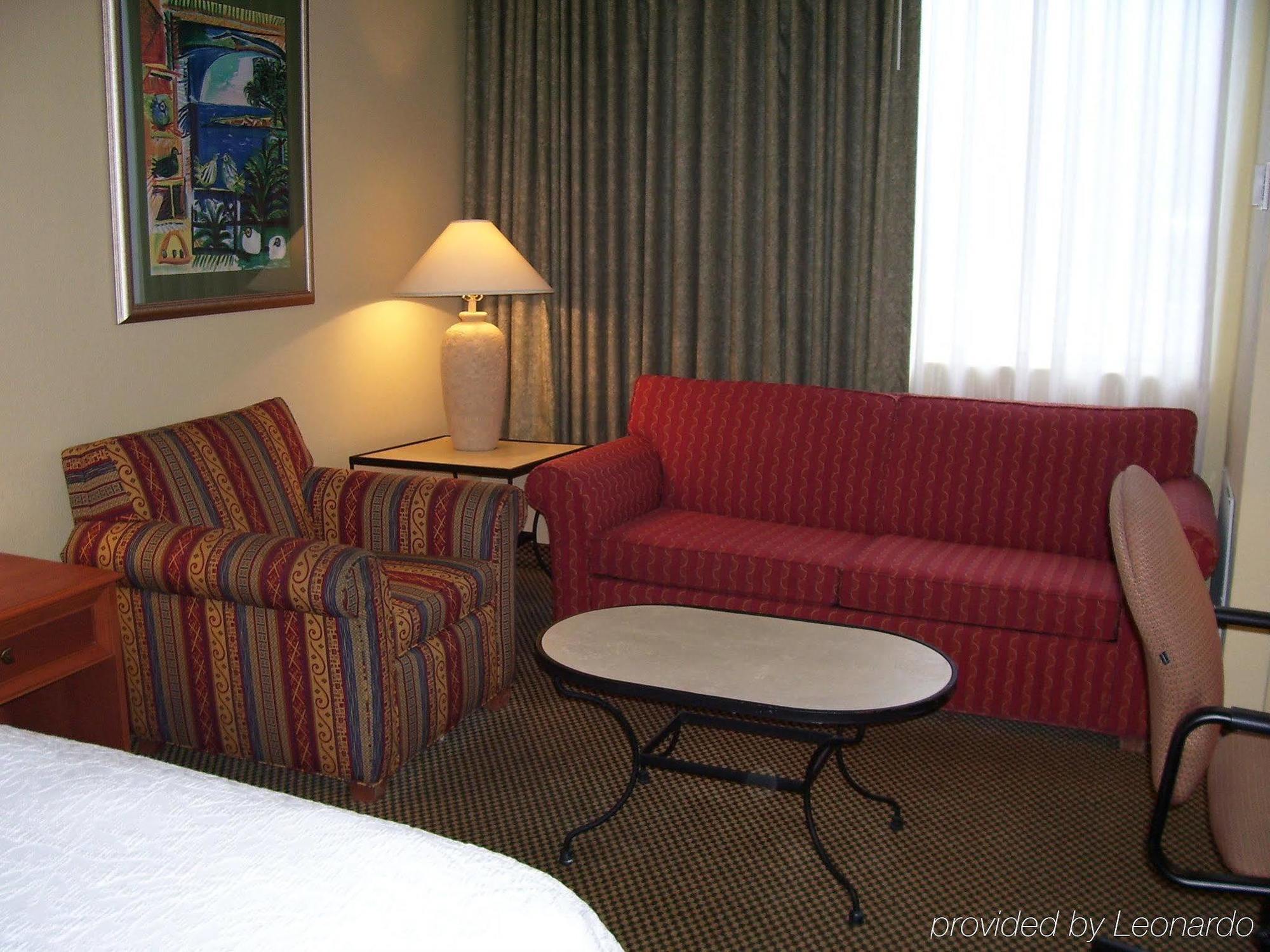 Hampton Daytona Shores-oceanfront 3*